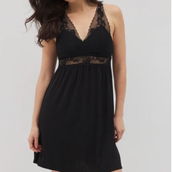 Soma Other - NWT Soma COOL NIGHTS Soft Support Lace Chemise